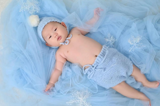 铜仁宝宝多大能喝纯牛奶