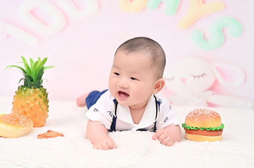 铜仁八个月宝宝打嗝